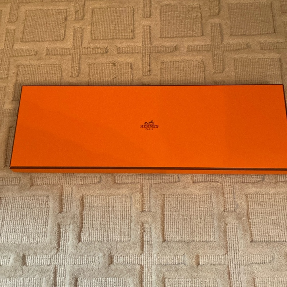 HERMES tie box